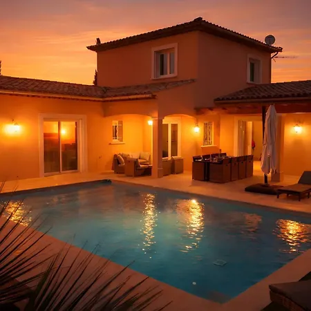 Giovanna A Saint-raphael Avec Piscine Chauffee *