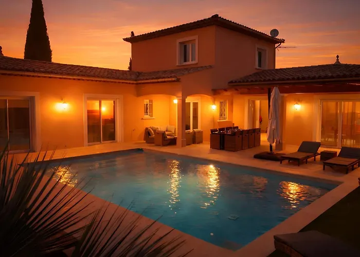 Giovanna A Saint-raphael Avec Piscine Chauffee *